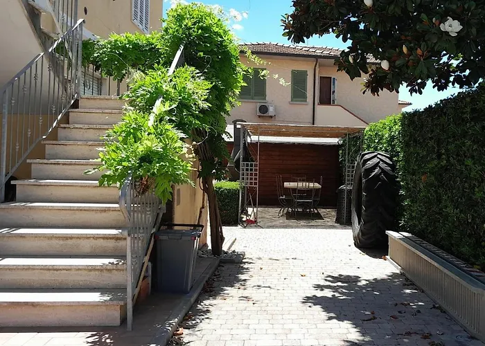 Bilocale Primo Piano Marina Di Cecina